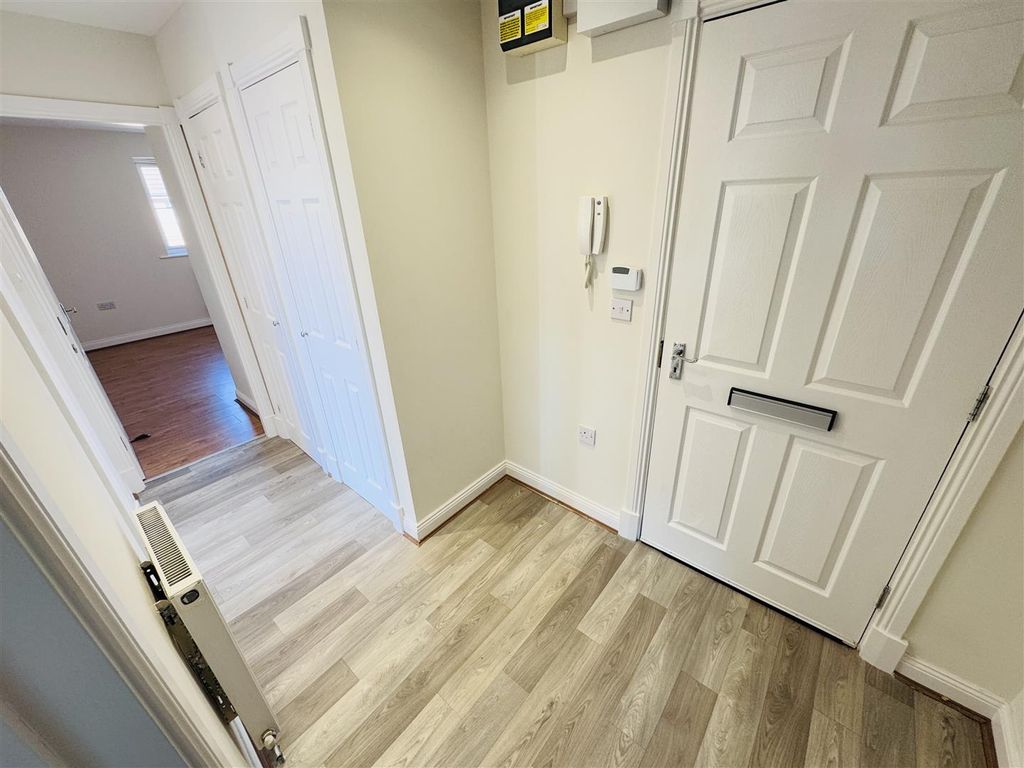 Additional image 2 of 2 bed flat to rentSandpiper House, Fleet Avenue, Hartlepool TS24