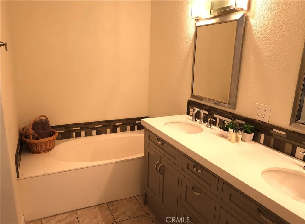 Additional image 8 of 1501 India St, San Diego, CA 92101