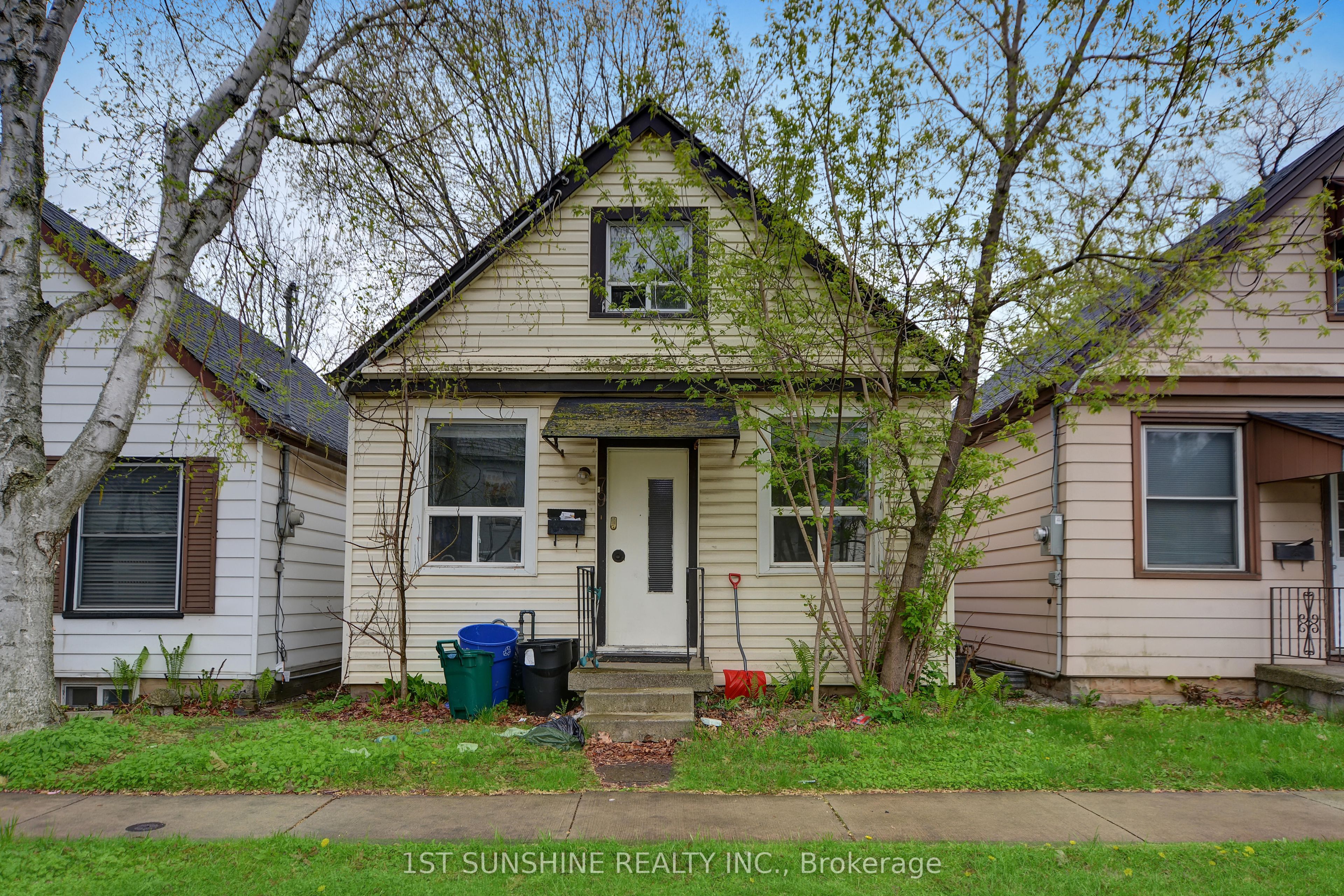 79 Royal Avenue, Hamilton, ON, L8S 2C6