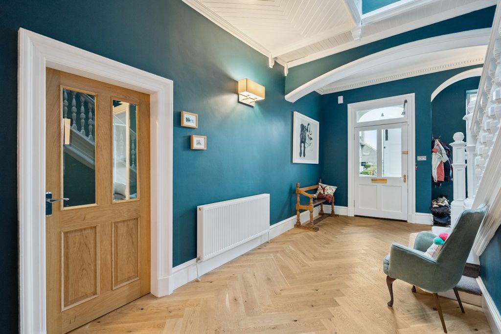 Additional image 3 of 4 bed semi-detached house to rentClarendon Place, Stirling, Stirlingshire FK8