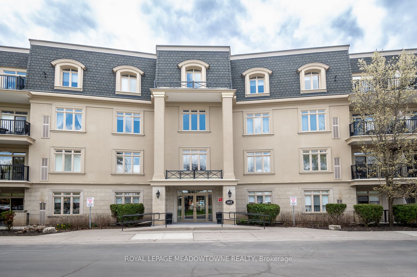 408-443 Centennial Forest Drive, Milton, ON, L9T 6A1 photo 2