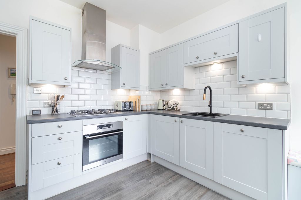 Additional image 10 of 3 bed flat for saleScrimgeour Place, Dundee DD3