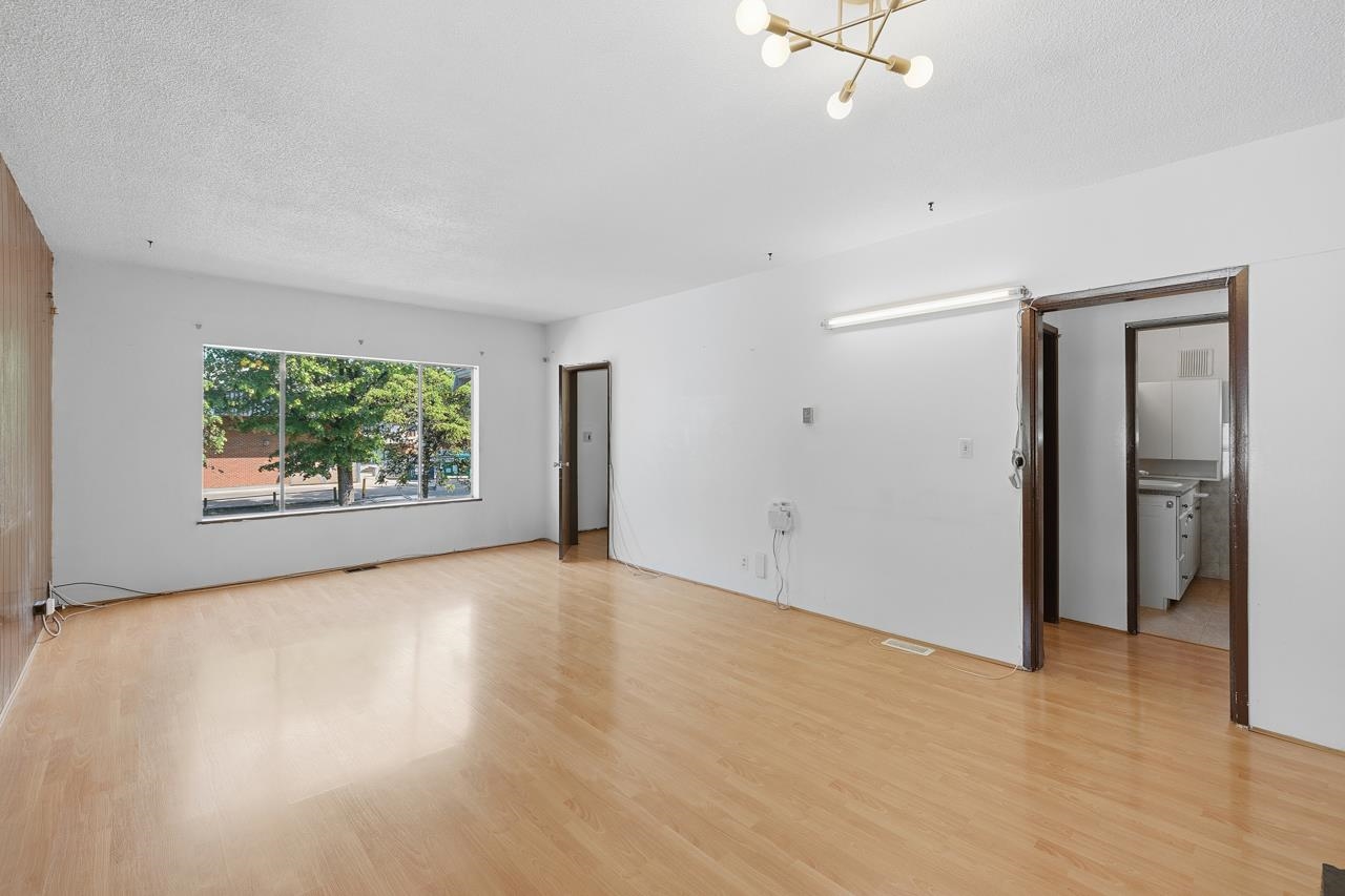 Additional image 3 of 1016 18th Avenue E, Vancouver, BC, V5V 1H1