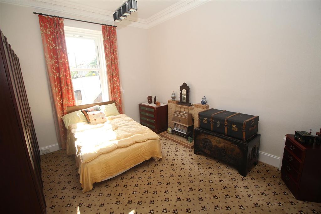 Additional image 12 of 4 bed flat for saleEldon Street, Greenock PA16