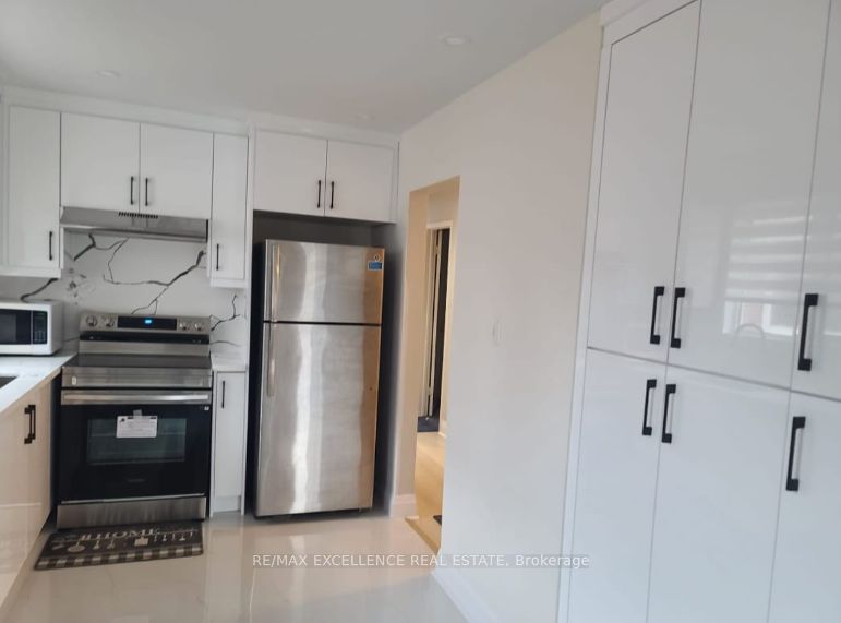 Additional image 4 of Upper-156 Voltarie Crescent, Mississauga, ON, L5A 2A4