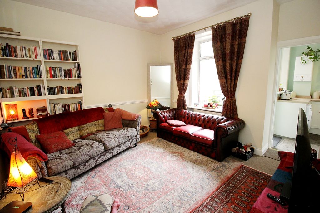 Additional image 3 of 2 bed flat for saleGrange Place, Alexandria G83
