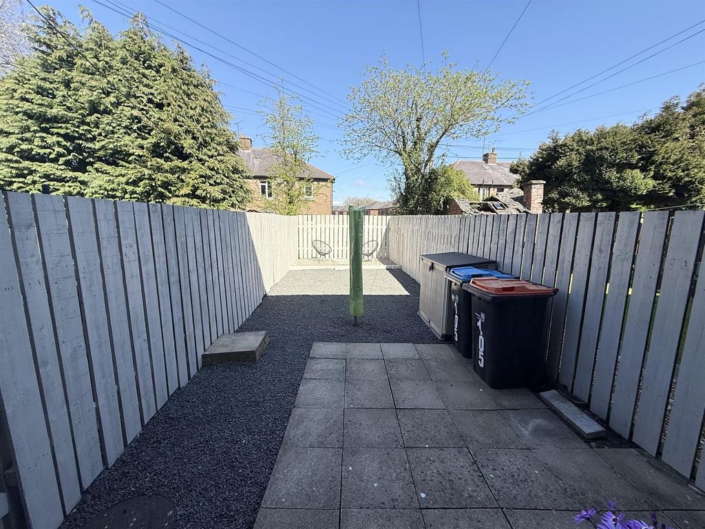 Additional image 4 of 2 bed flat for saleAnnan Road, Dumfries DG1
