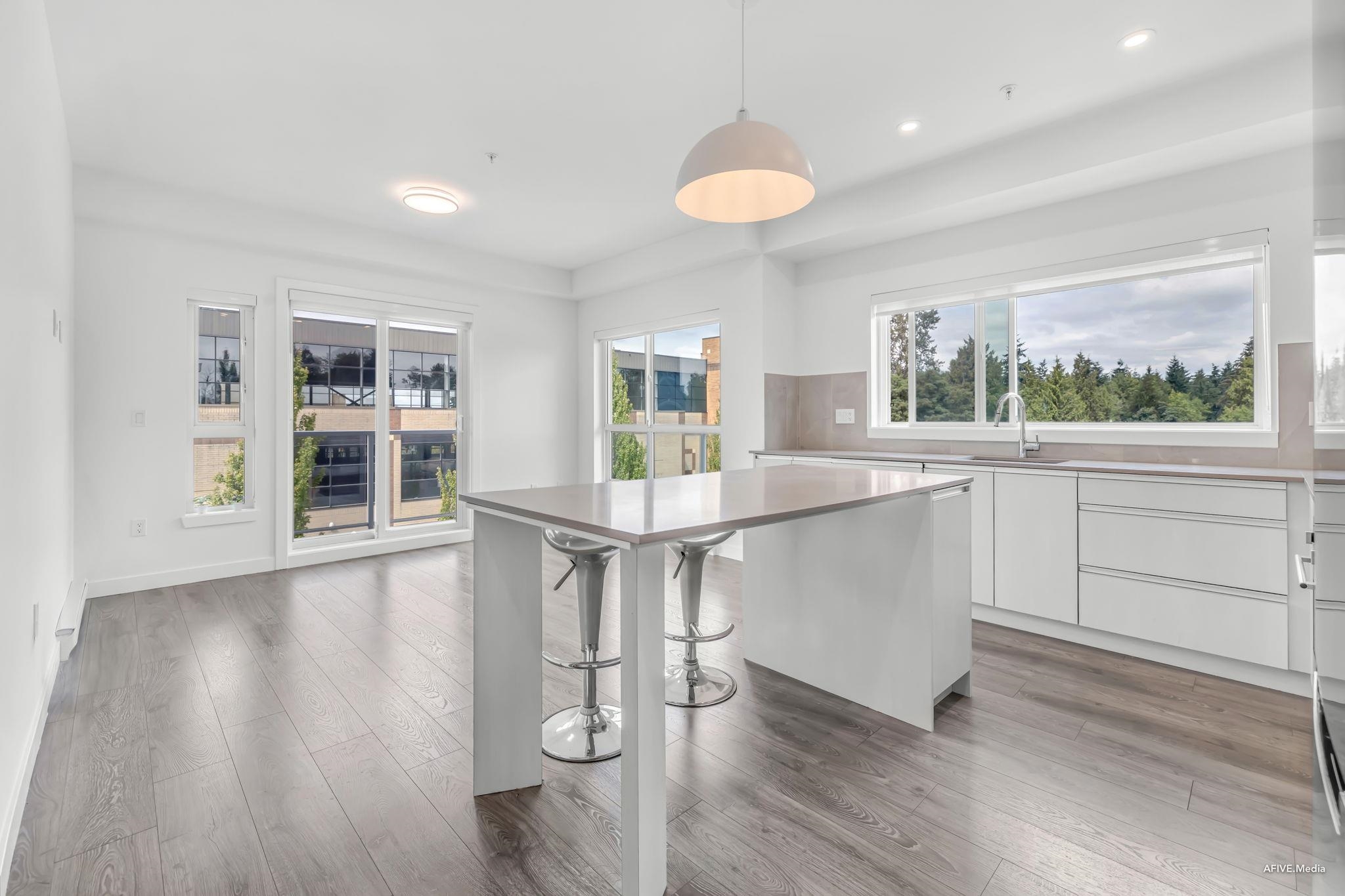 Additional image 3 of 401-14225 103a Avenue, Surrey, BC, V3T 0T4