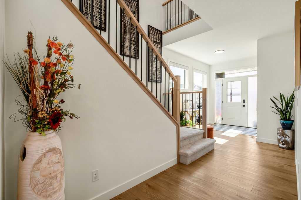 Additional image 3 of 61 Dawson Gardens, Chestermere, AB, T1X 2R1
