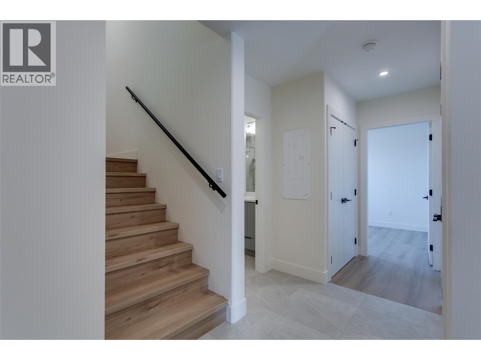 Additional image 2 of 4-970 Lawson Avenue, Kelowna, BC, V1Y6T1
