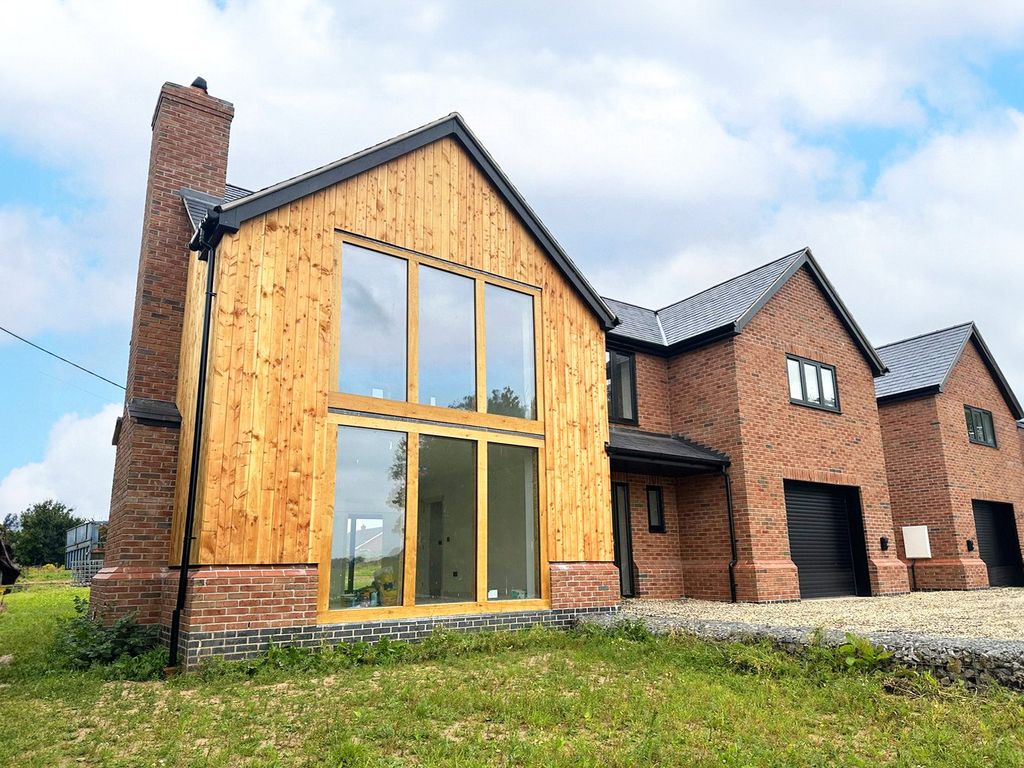 4 bed detached house to rentLongford Grange, Market Drayton, Shropshire TF9