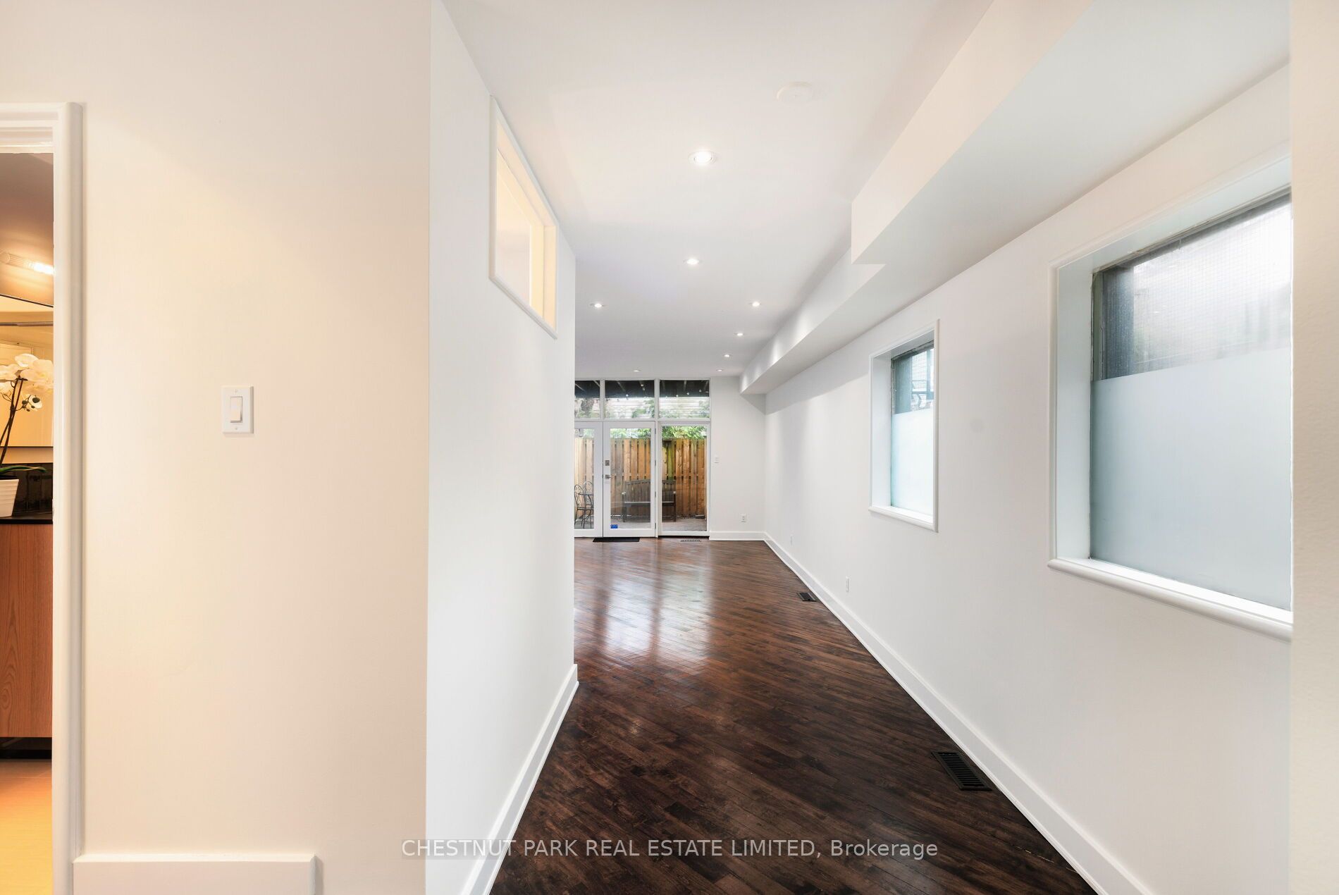 Additional image 3 of Main Fl-734 Huron Street, Toronto, ON, M4V 2W3