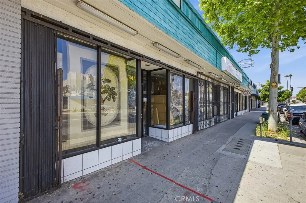 Additional image 6 of 18446 Sherman Way, Reseda, CA 91335