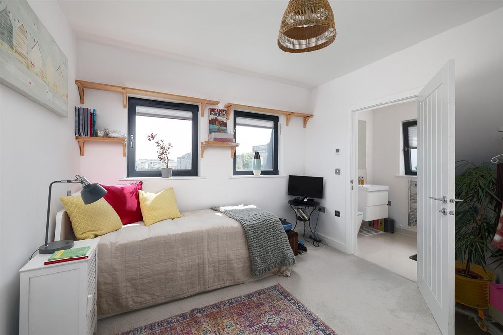 Additional image 17 of 3 bed flat for saleCraigie Drive, Plymouth PL1