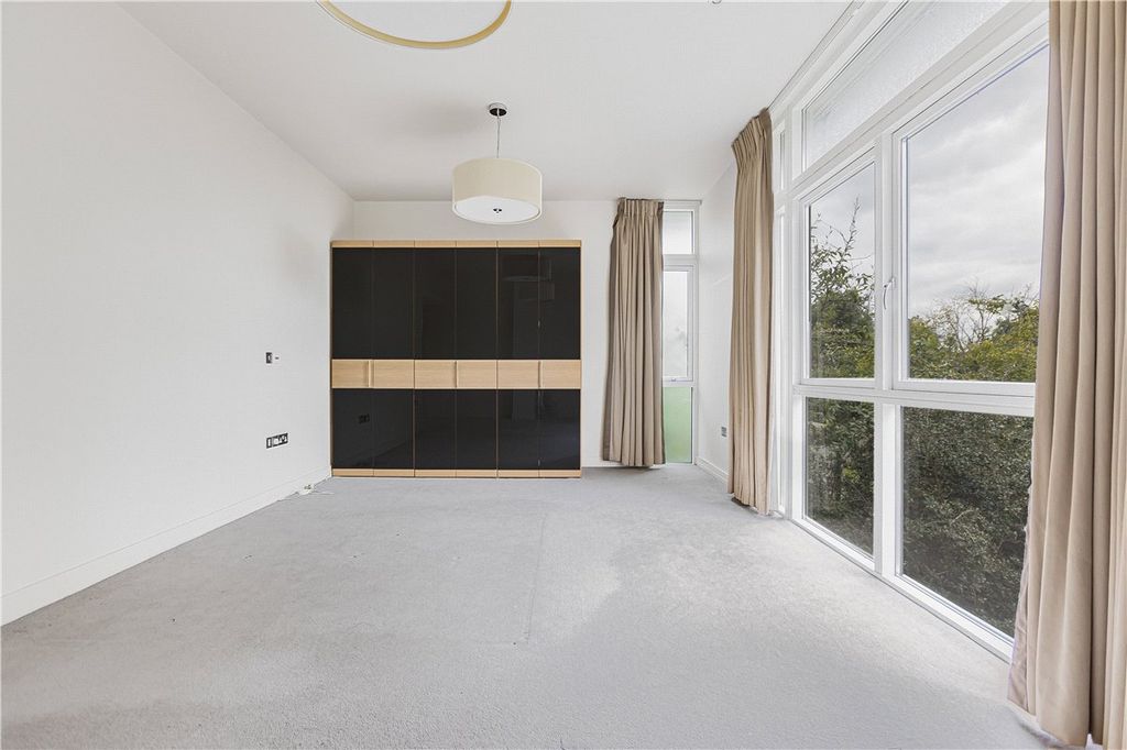 Additional image 16 of 6 bed detached house to rentWoodstock Road, Oxford, Oxfordshire OX2