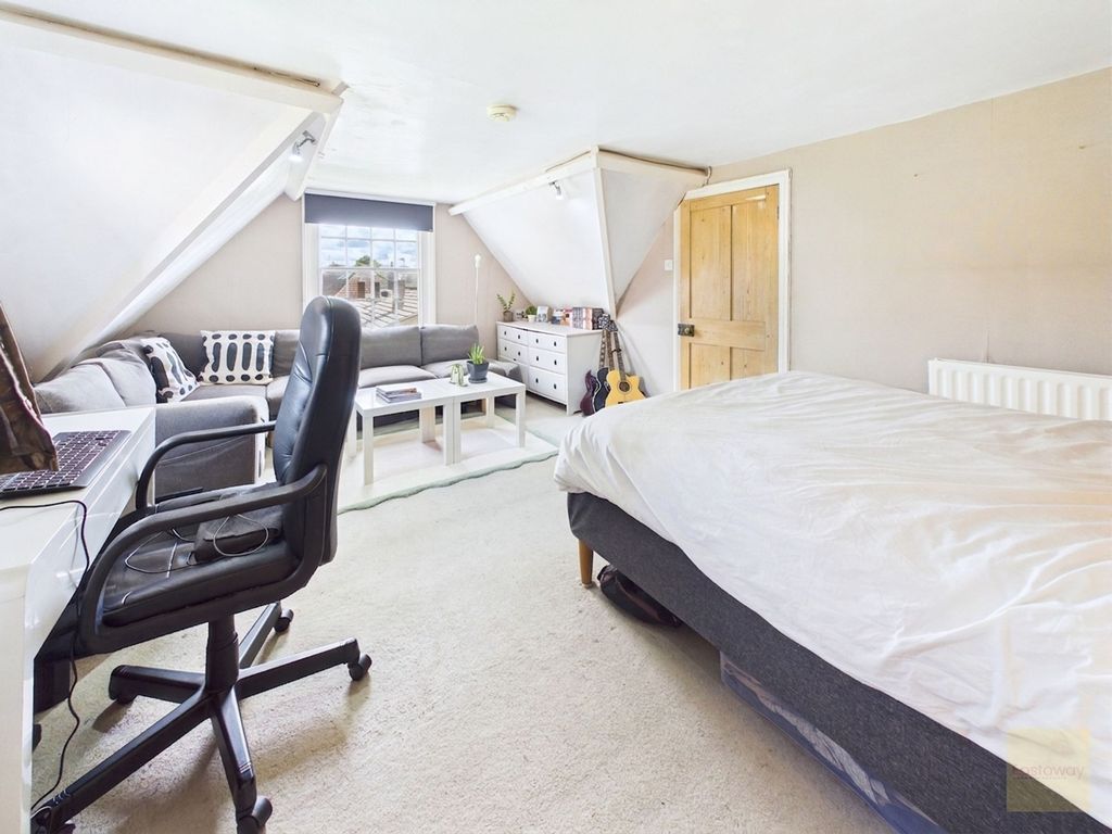 Additional image 22 of 5 bed semi-detached house for saleRutland Lodge, Northgate, Oakham LE15
