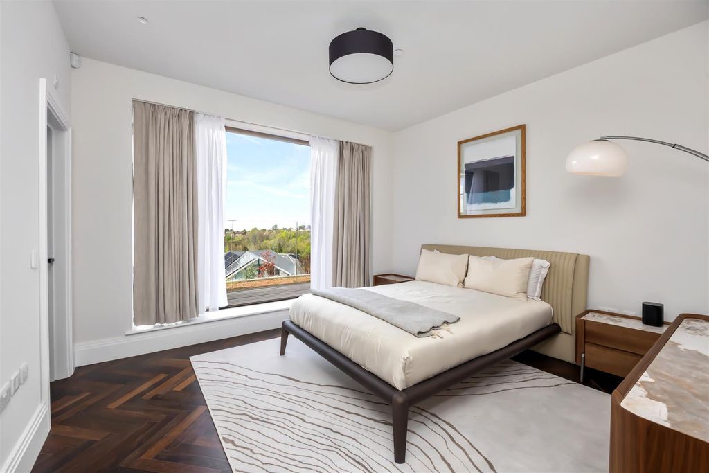 Additional image 26 of 4 bed property to rentDyke Road Avenue, Hove BN3