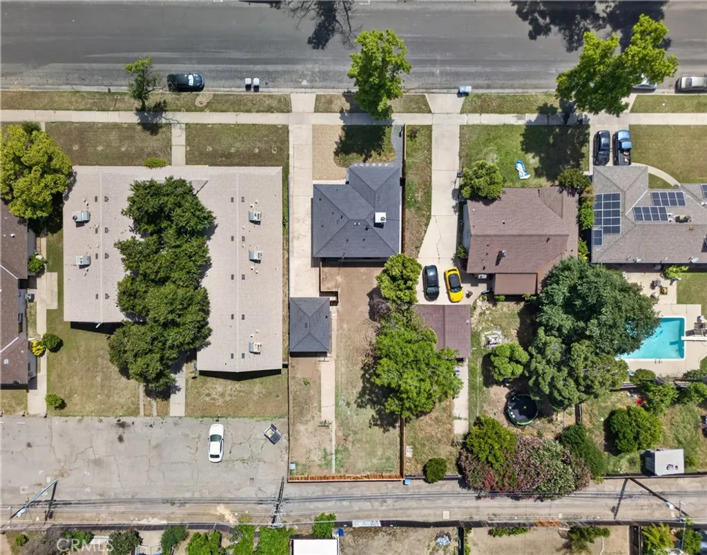 1127 W 19th St, Merced, CA 95340