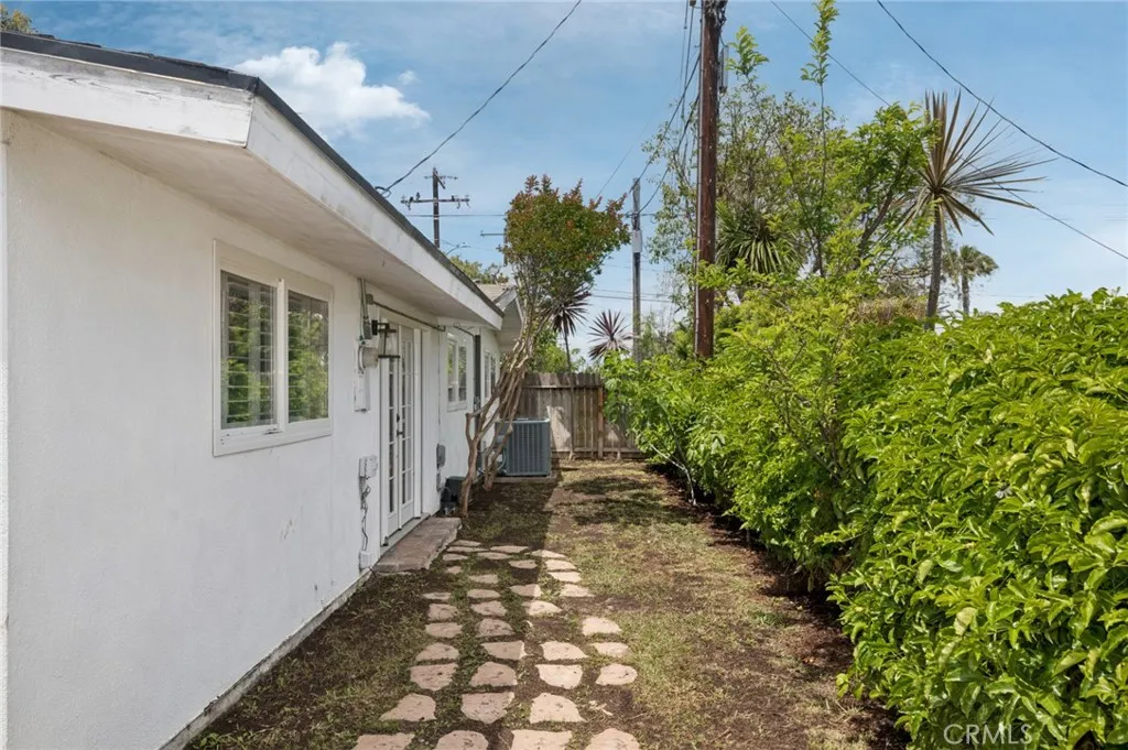 Additional image 77 of 300 Esther Street, Costa Mesa, CA 92627