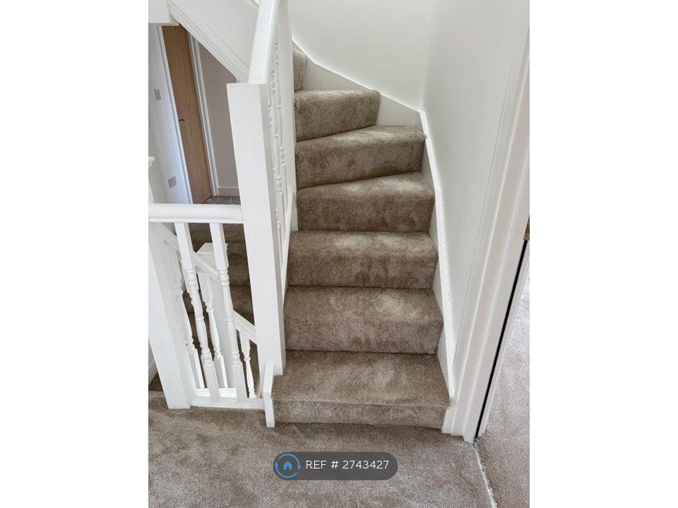 Additional image 21 of 7 bed end terrace house to rentInglehurst Gardens, Ilford IG4