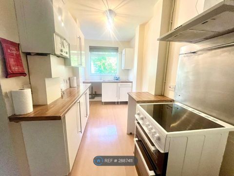 Shakleton Road, Coventry CV5