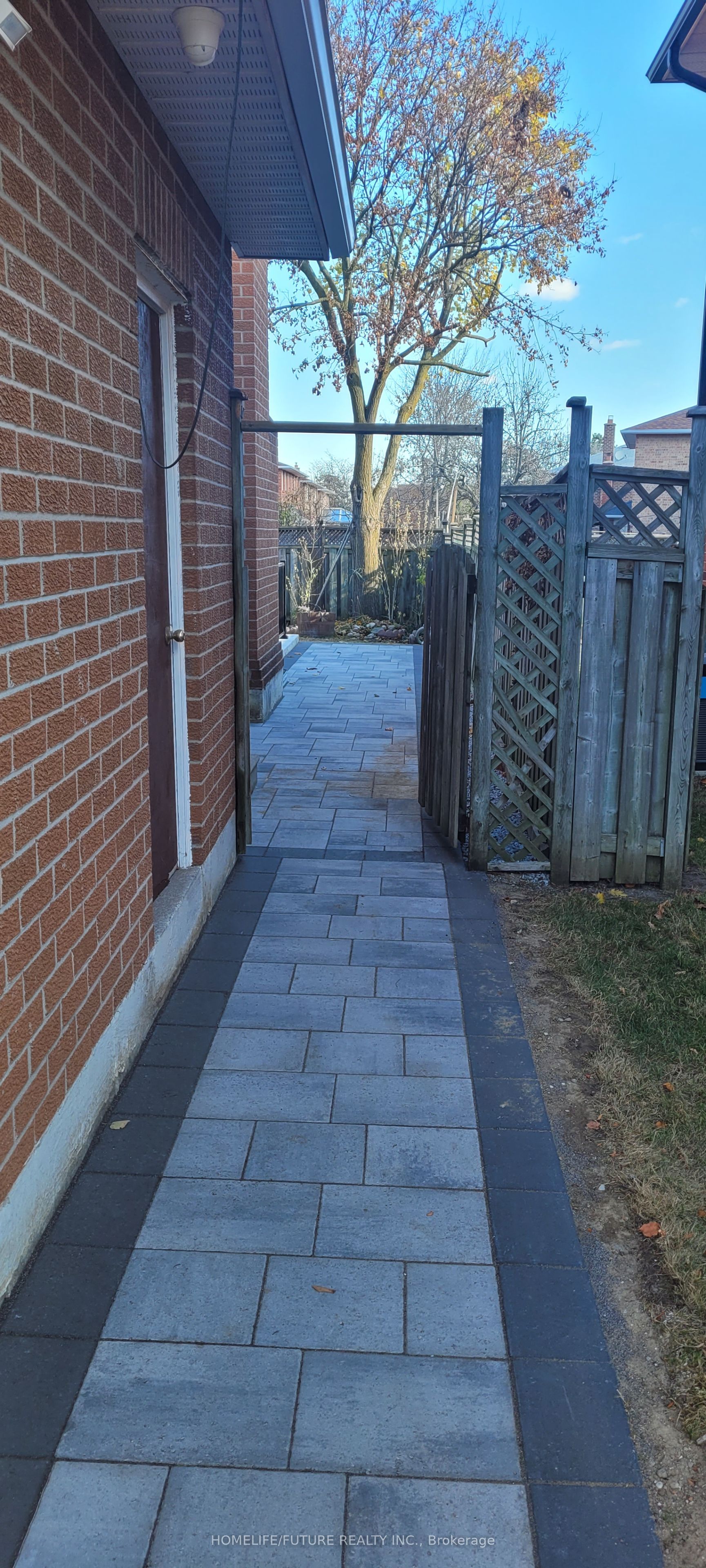 Additional image 3 of BSMT-3 Parade Square, Toronto, ON, M1C 3T4