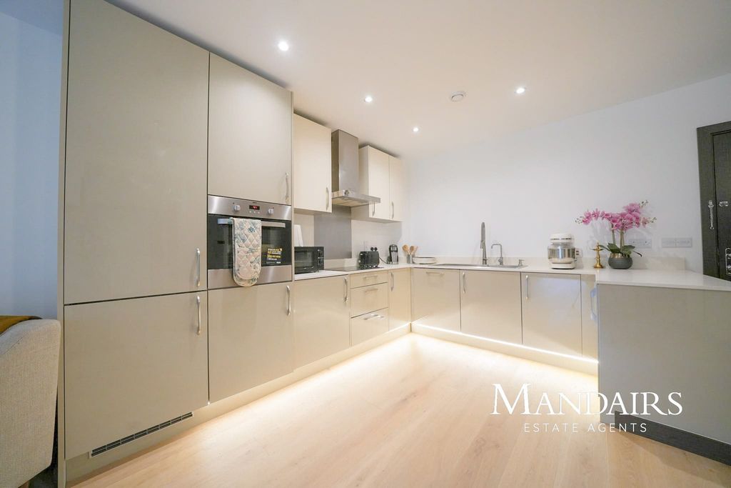 Additional image 4 of 2 bed flat to rentClarkson House, Fletton Quays, Peterborough PE2