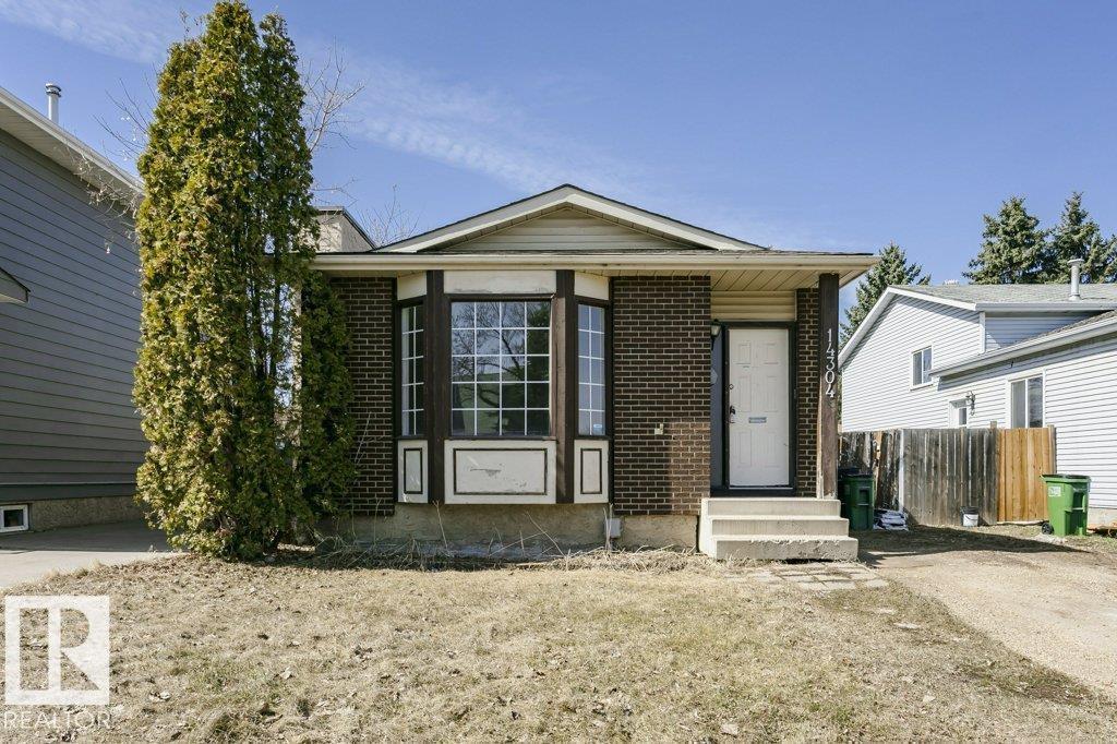 14304 32 Street NW, Edmonton, AB, T5Y1P1