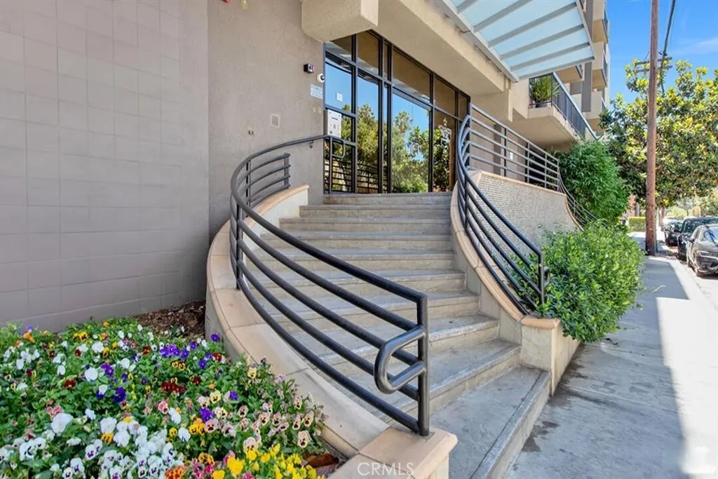 Additional image 49 of 7320 Hawthorn Avenue Unit 318, Los Angeles, CA 90046