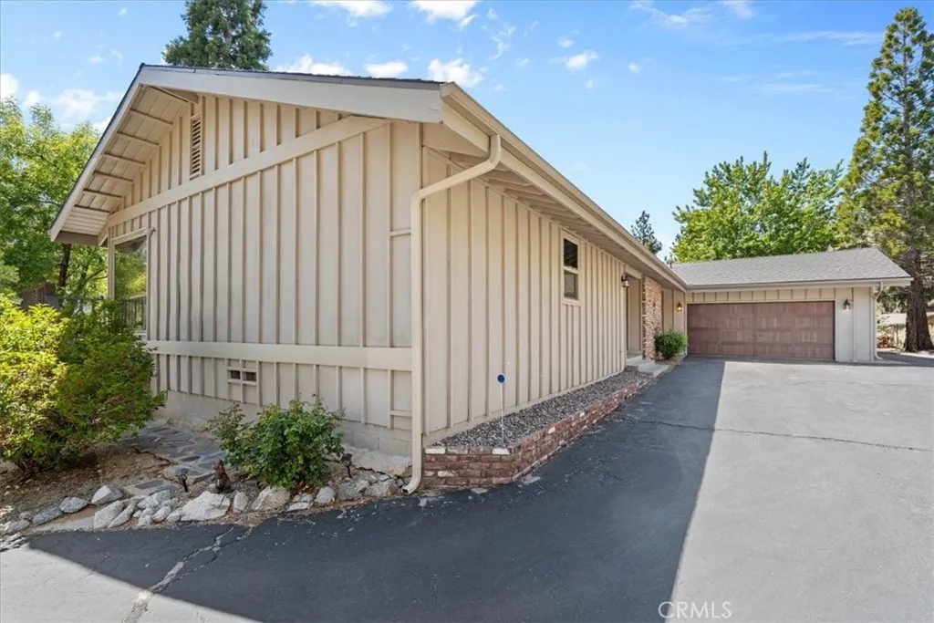 Additional image 38 of 1090 Rivera Dr, Wrightwood, CA 92397