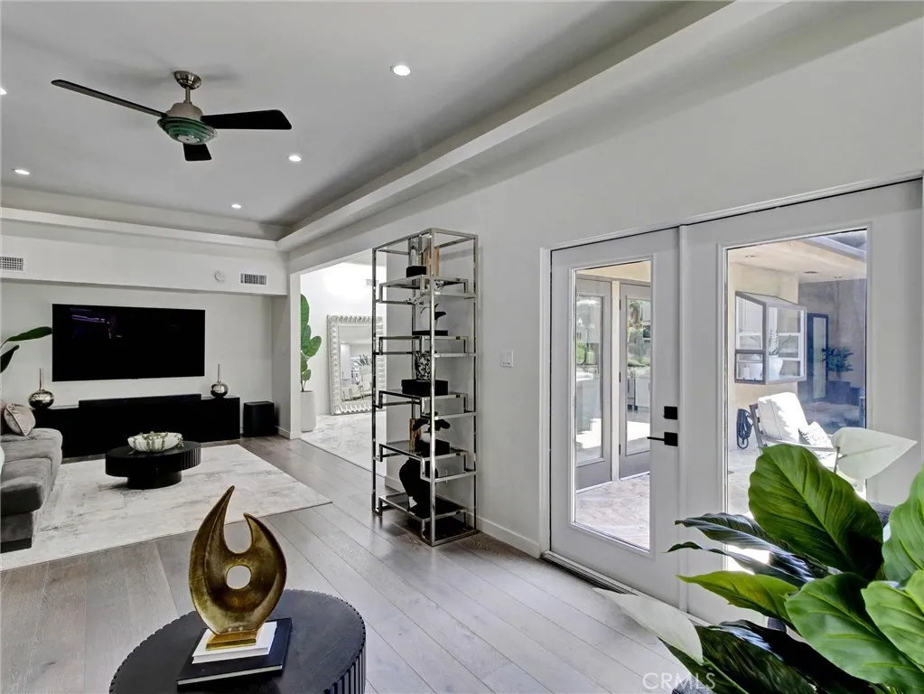 Additional image 42 of 4557 Don Timoteo Drive, Los Angeles, CA 90008