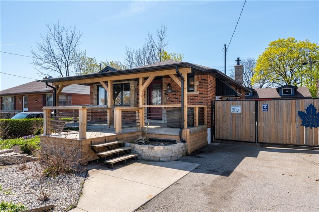 151 Winchester Boulevard, Hamilton, ON, L8T 2M9