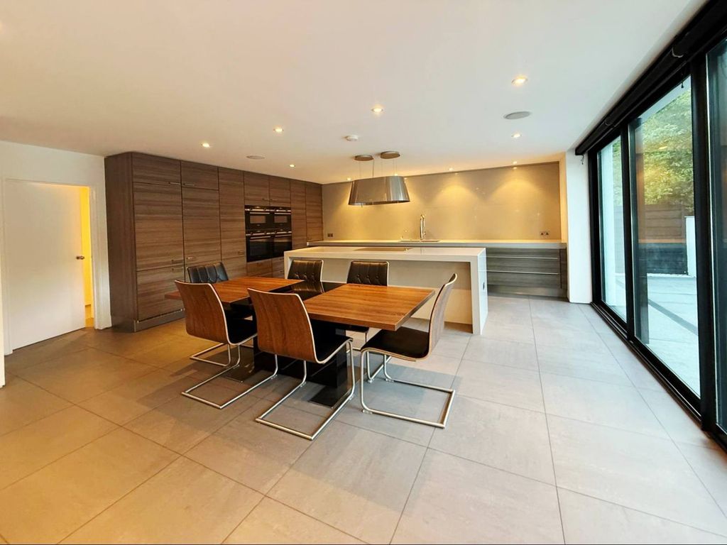 Additional image 5 of 5 bed detached house to rentSevenoaks Road, Pratts Bottom BR6