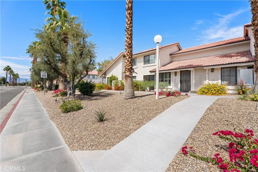Additional image 40 of 2010 Lawrence Crossley Rd, Palm Springs, CA 92264