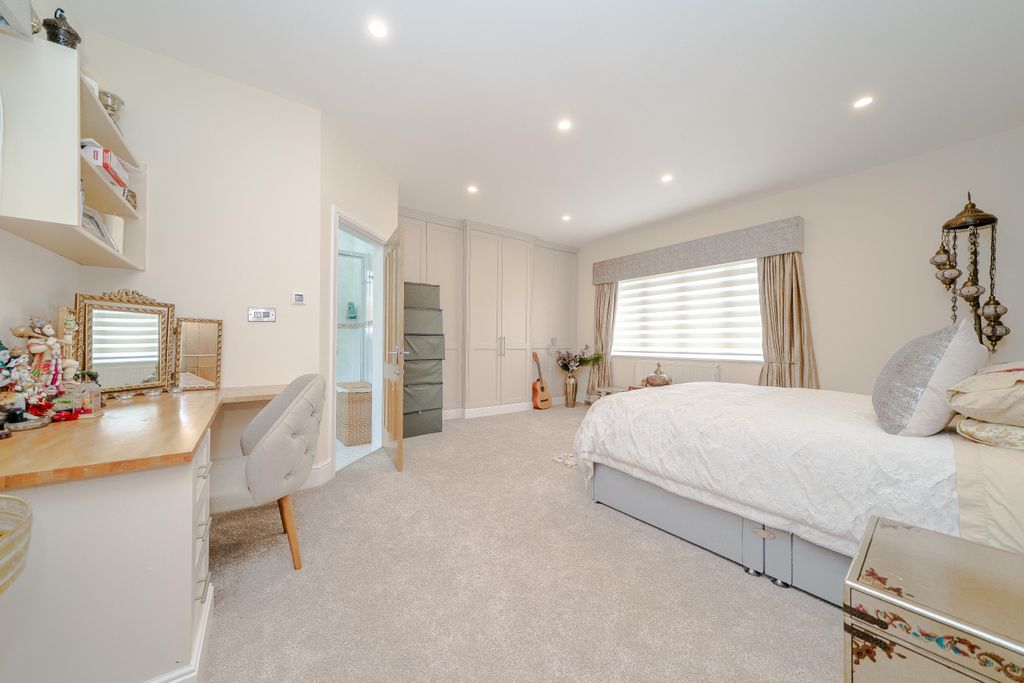 Additional image 31 of 6 bed detached house for saleBarlows Road, Edgbaston B15