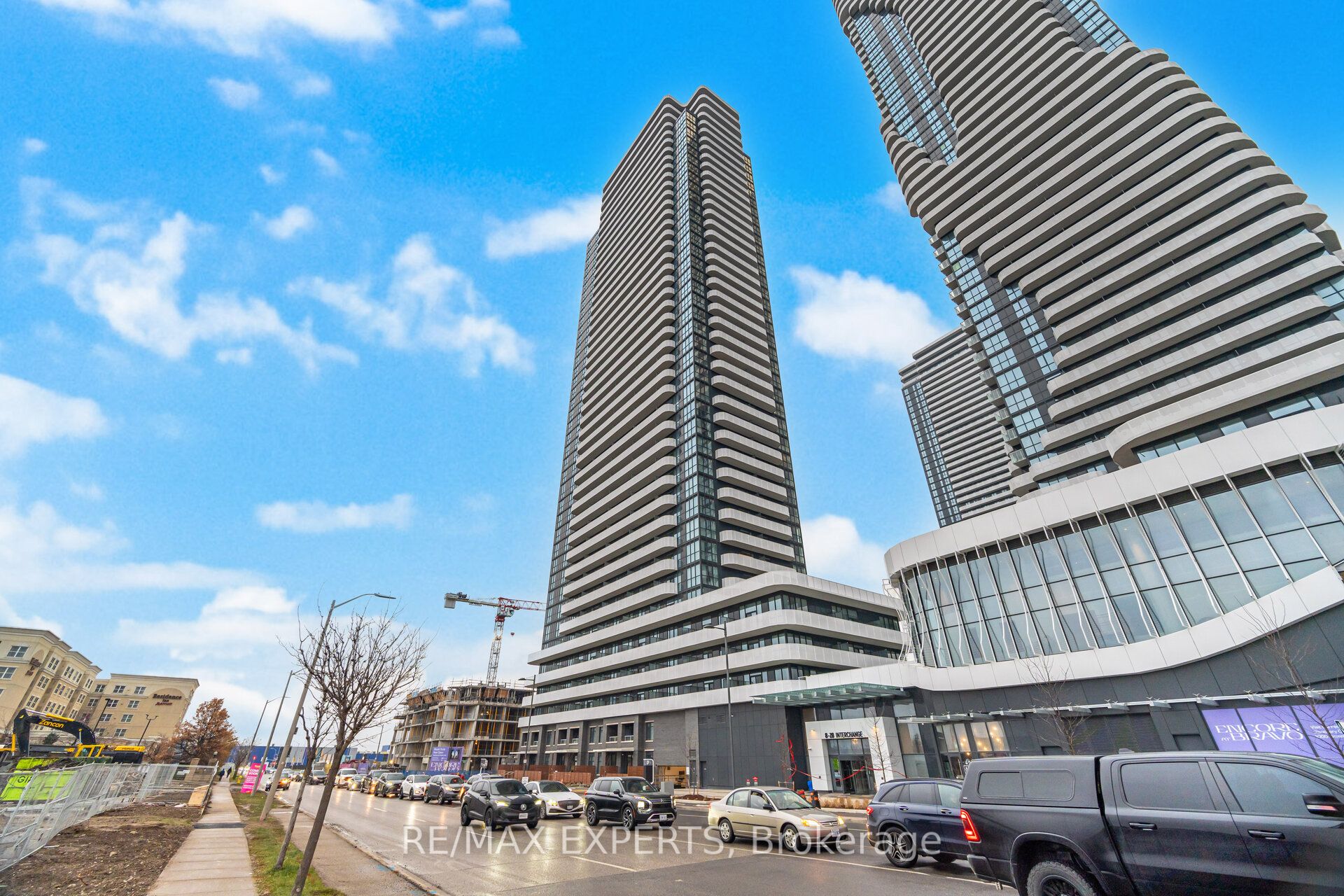 2702-8 Interchange Way, Vaughan, ON, L4K 0R2