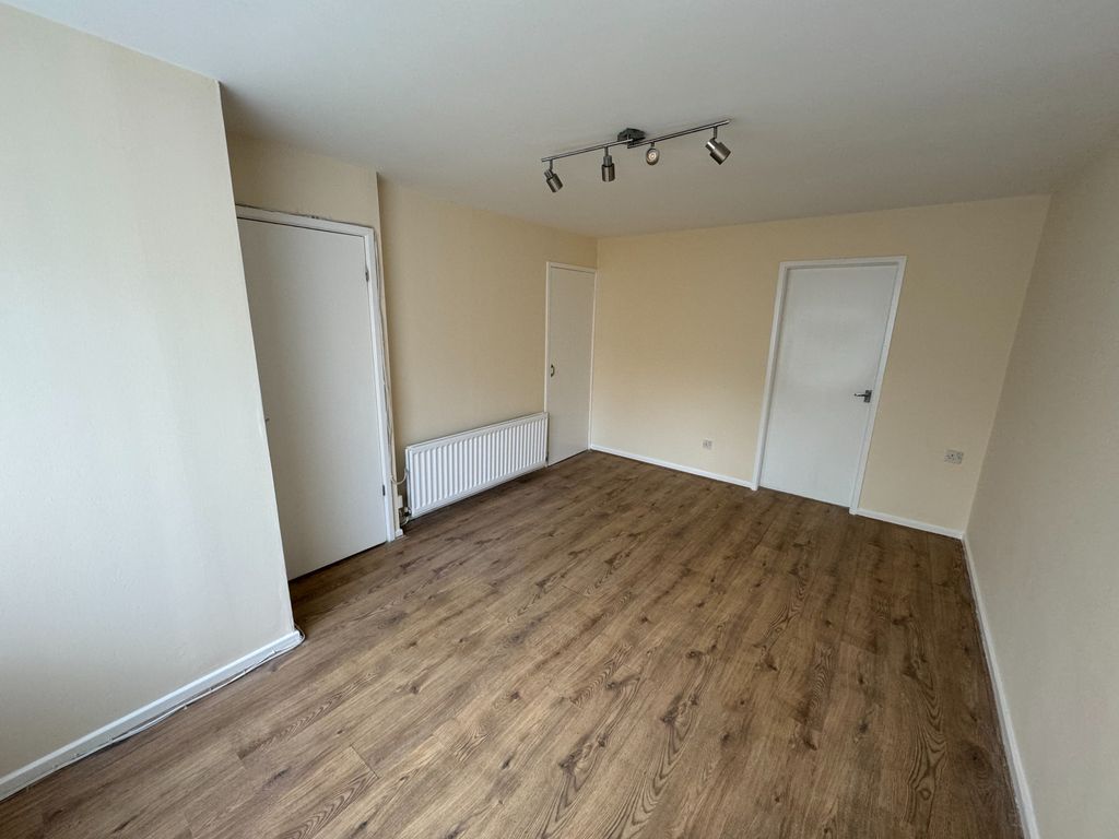 Additional image 5 of 3 bed semi-detached house to rentMarlston Avenue, Irby, Wirral CH61