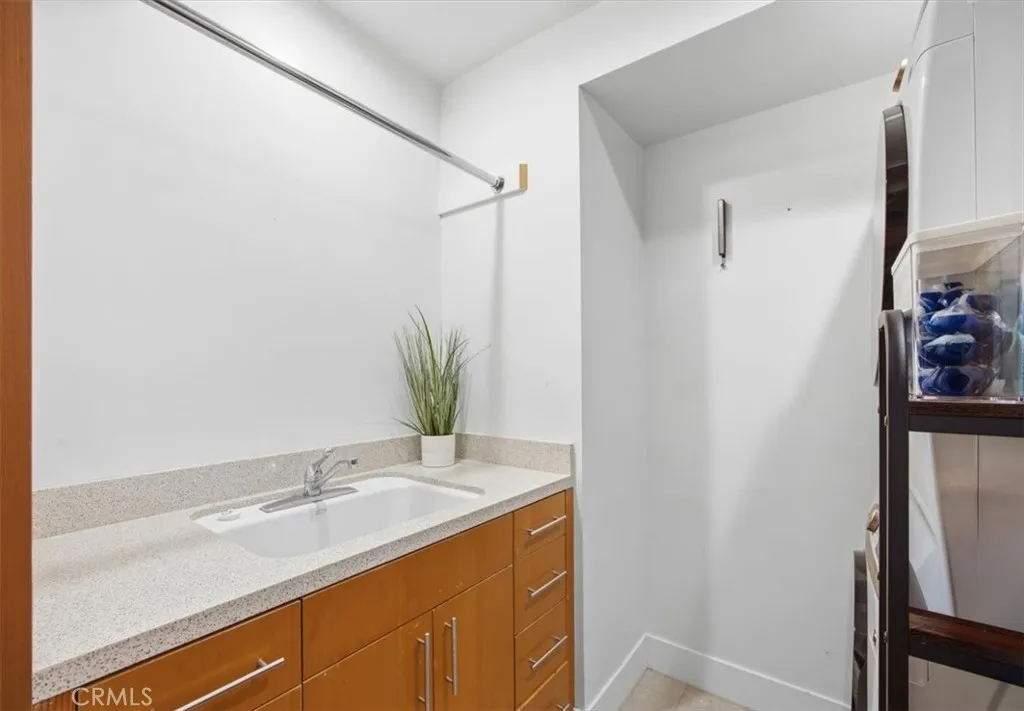 Additional image 67 of 1211 Bayview Dr, Manhattan Beach, CA 90266