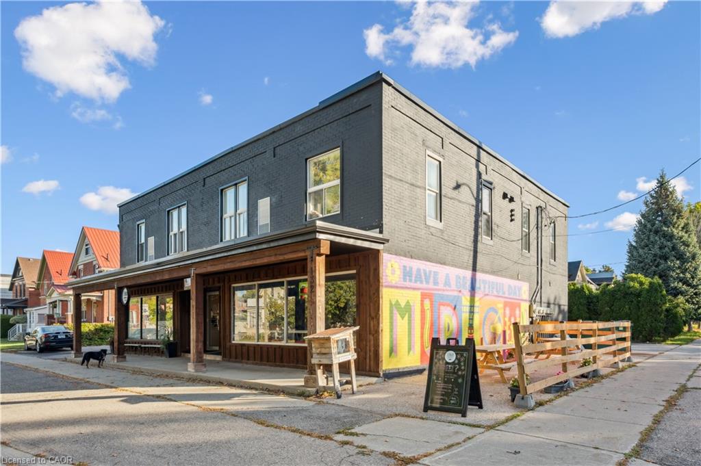2-132 Ahrens Street W, Kitchener, ON, N2H 4C7