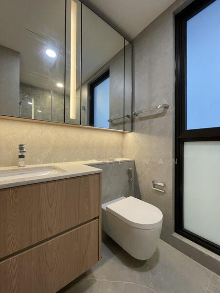335 Thomson Road photo 4