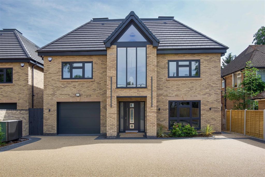 Additional image 25 of 5 bed detached house to rentLichfield Road, Four Oaks, Sutton Coldfield B74