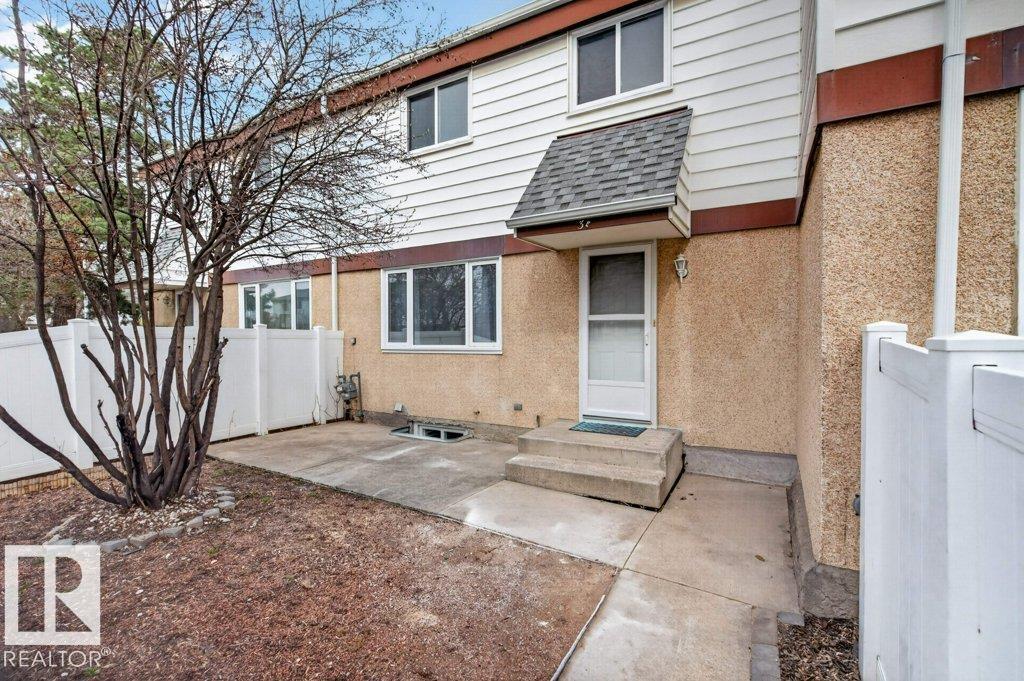 3E Twin Terrace NW, Edmonton, AB, T6K1V4