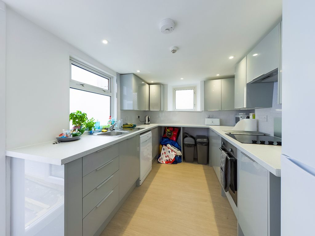 5 bed shared accommodation to rentNelson Street, Greenbank PL4 photo 3