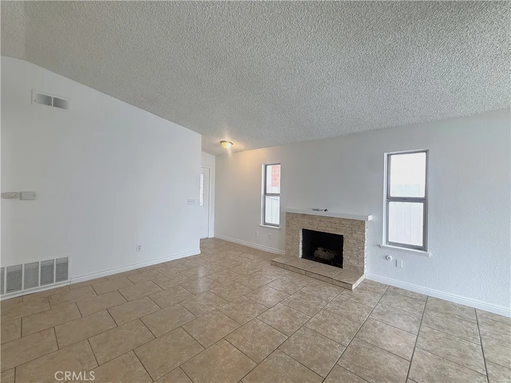 Additional image 4 of 769 W Virginia Street, Rialto, CA 92376