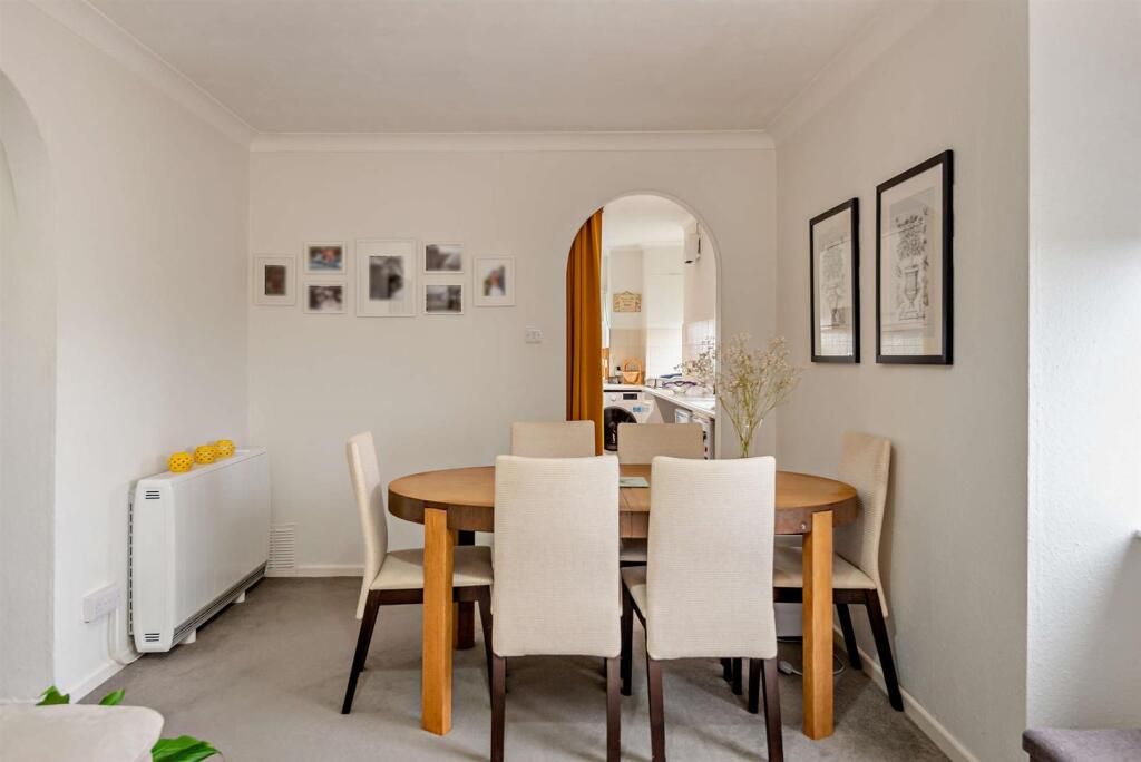 Additional image 4 of 2 bed flat for saleTymperley Court, Horsham, West Sussex RH13