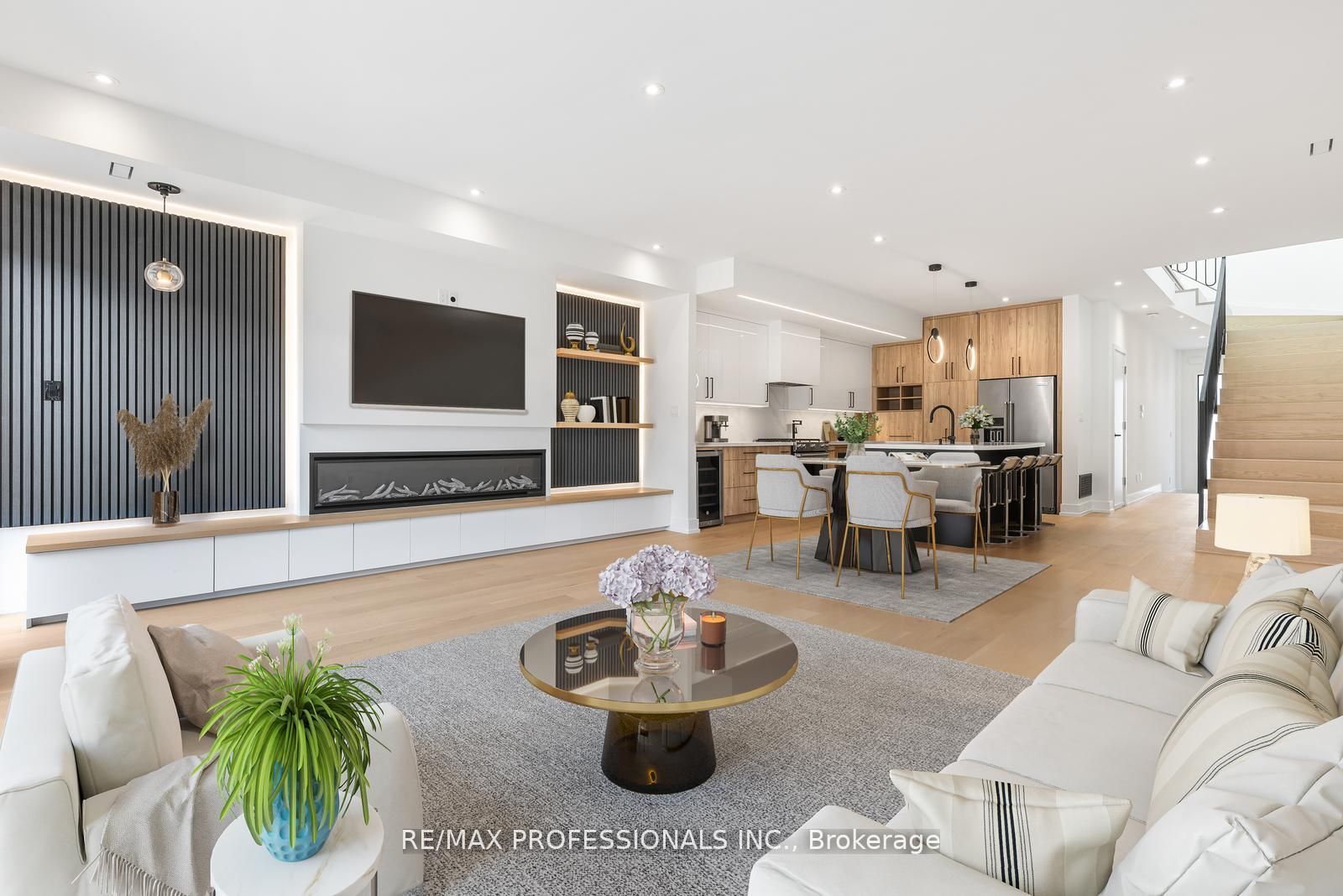 Additional image 5 of 84 Twenty Ninth Street, Toronto, ON, M8W 3B1