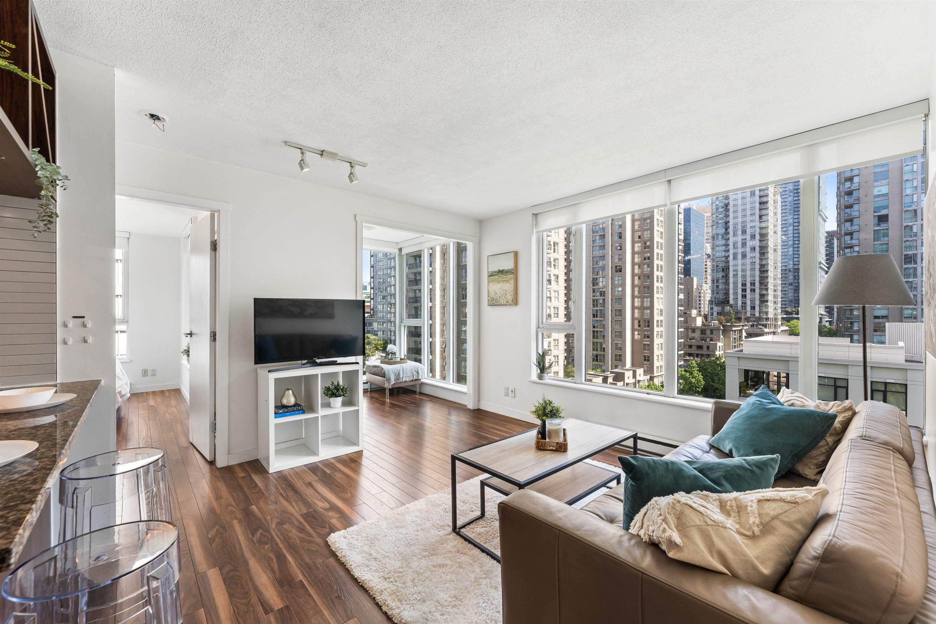 Additional image 3 of 1002-1010 Richards Street, Vancouver, BC, V6B 1G2