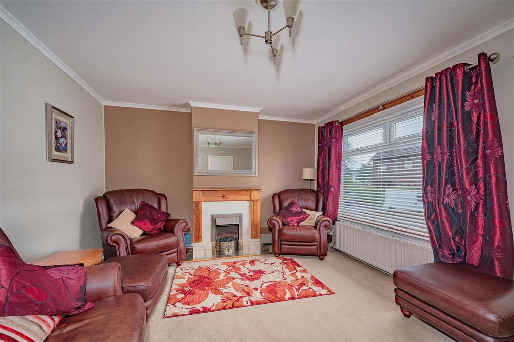 Additional image 2 of 3 bed semi-detached house for saleHelmsdale Crescent, Dundee DD3