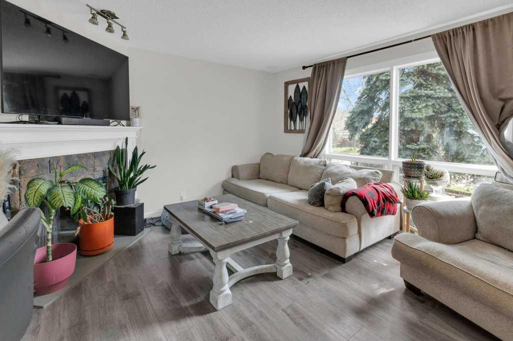 Additional image 4 of 171 Erin Mount Place SE, Calgary, AB, T2B 2T3