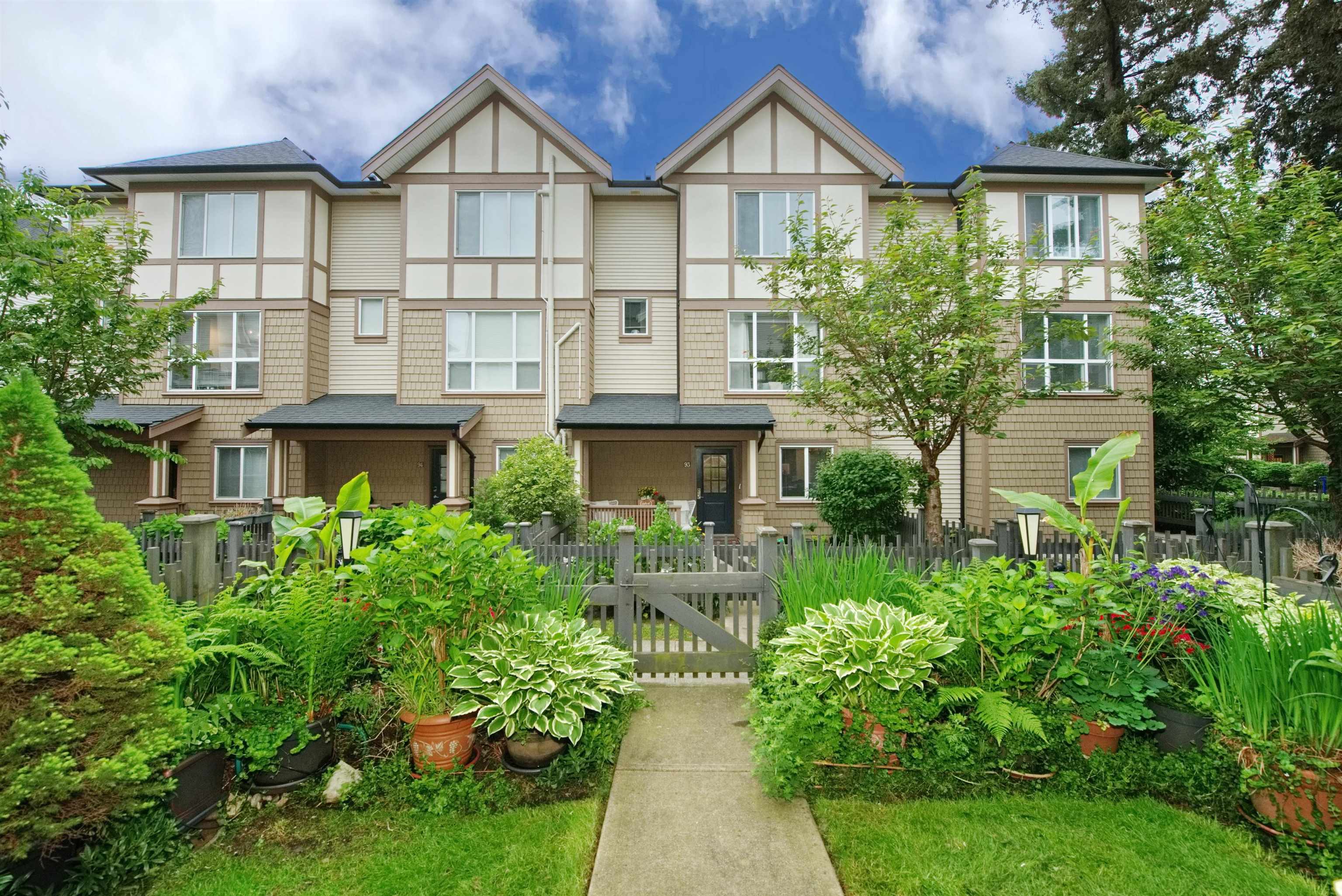 106-7848 209 Street, Langley, BC, V2Y 0M4